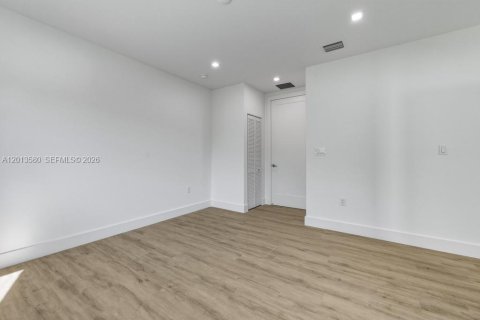 Townhouse in Dania Beach, Florida 4 bedrooms, 168.9 sq.m. № 2075846 - photo 24