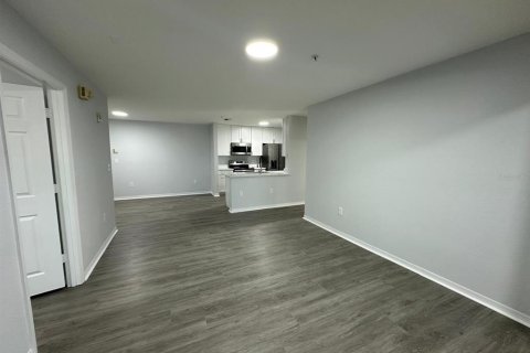 Condominio en alquiler en Orlando, Florida, 2 dormitorios, 101.54 m2 № 1911207 - foto 5