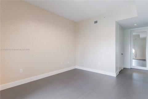 Condominio en venta en Miami, Florida, 2 dormitorios, 144.65 m2 № 1726029 - foto 19