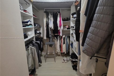 Condominio en venta en Aventura, Florida, 2 dormitorios, 150.69 m2 № 1974629 - foto 24