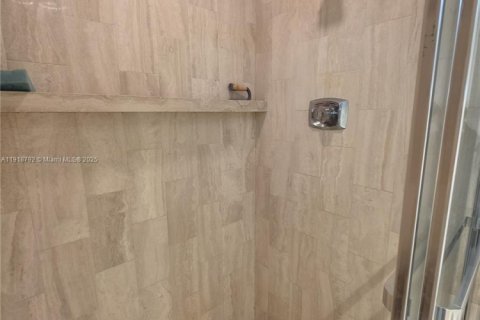 Condominio en venta en Aventura, Florida, 2 dormitorios, 150.69 m2 № 1974629 - foto 19