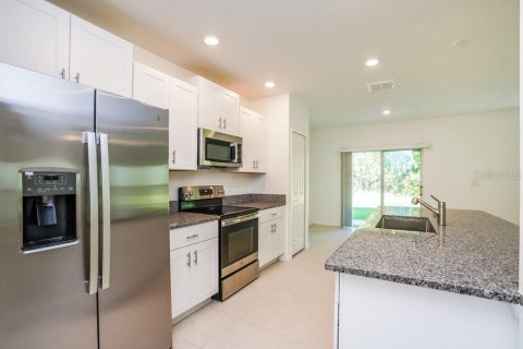 House in Tampa, Florida 4 bedrooms, 167.69 sq.m. № 2216379 - photo 10