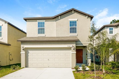 House in Tampa, Florida 4 bedrooms, 167.69 sq.m. № 2216379