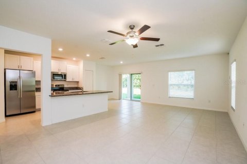 House in Tampa, Florida 4 bedrooms, 167.69 sq.m. № 2216379 - photo 6