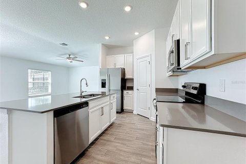 Casa en alquiler en Davenport, Florida, 3 dormitorios, 144.93 m2 № 1895103 - foto 2