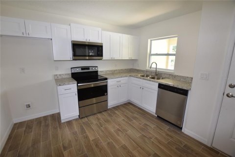 Appartement à louer à Winter Haven, Floride: 3 chambres, 96.62 m2 № 2339096 - photo 6
