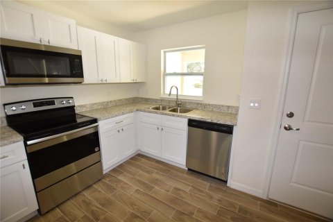 Appartement à louer à Winter Haven, Floride: 3 chambres, 96.62 m2 № 2339096 - photo 8