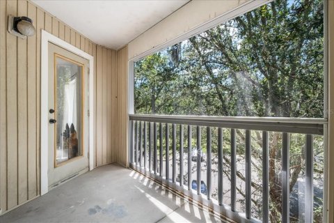 Condo in Gainesville, Florida, 4 bedrooms № 2236391 - photo 15
