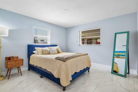 House in Boynton Beach, Florida 2 bedrooms, 119.57 sq.m. № 2246483 - photo 19