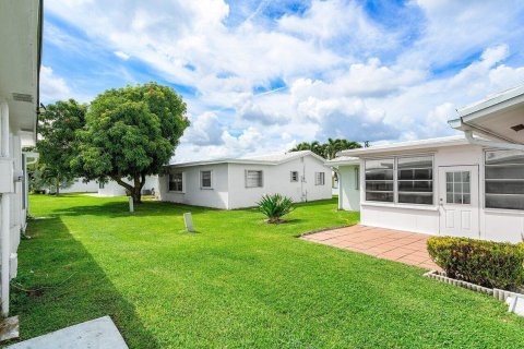 House in Boynton Beach, Florida 2 bedrooms, 119.57 sq.m. № 2246483 - photo 30