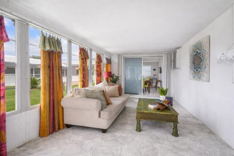 House in Boynton Beach, Florida 2 bedrooms, 119.57 sq.m. № 2246483 - photo 18