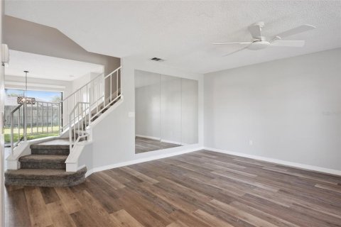 Adosado en venta en Casselberry, Florida, 2 dormitorios, 113.62 m2 № 2100600 - foto 7