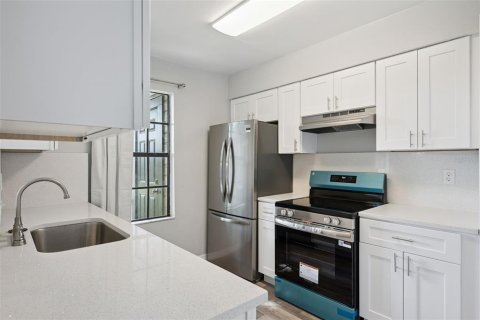 Adosado en venta en Casselberry, Florida, 2 dormitorios, 113.62 m2 № 2100600 - foto 15