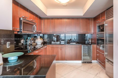 Copropriété à louer à Miami, Floride: 1 chambre, 83.15 m2 № 1865411 - photo 8