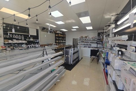 Купить коммерческую недвижимость в Помпано-Бич, Флорида № 2053288 - фото 17