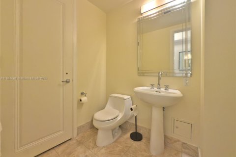 Condominio en venta en Miami, Florida, 2 dormitorios, 162.3 m2 № 1841232 - foto 21