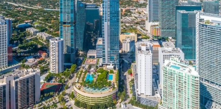 Condominio en Miami, Florida, 2 dormitorios  № 1841232