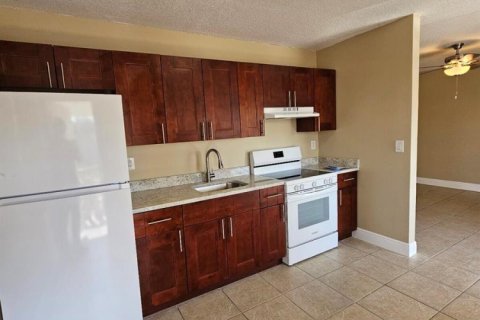 Condo à Riviera Beach, Floride, 2 chambres  № 2406078