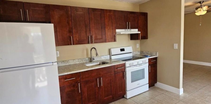 Condo à Riviera Beach, Floride, 2 chambres  № 2406078
