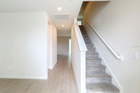Купить виллу или дом в Клермон, Флорида 10 комнат, 217.67м2, № 2099087 - фото 3