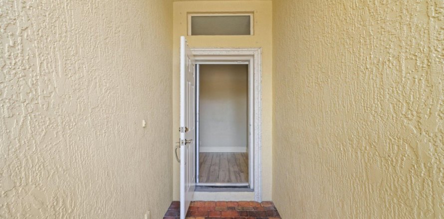 Townhouse in Boca Raton, Florida 4 bedrooms, 204.11 sq.m. № 1120028