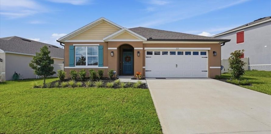 House in Lake Alfred, Florida 3 bedrooms, 157 sq.m. № 2345640