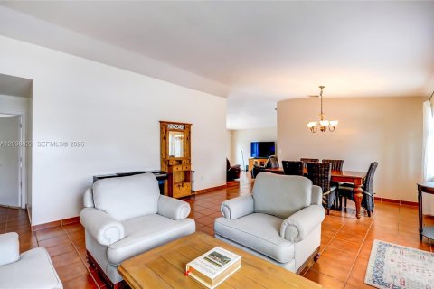 Купить виллу или дом в Майами, Флорида 3 спальни, 160.26м2, № 2075225 - фото 7
