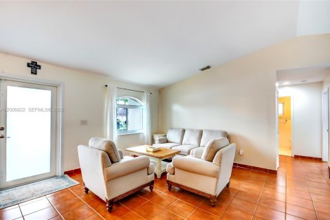Купить виллу или дом в Майами, Флорида 3 спальни, 160.26м2, № 2075225 - фото 5