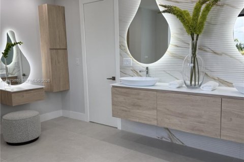 Купить виллу или дом в Ки-Бискейн, Флорида 6 спален, 327.02м2, № 2036242 - фото 29