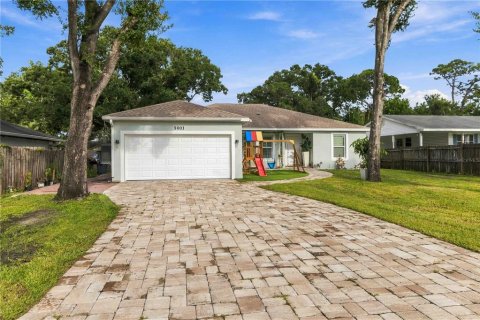 Casa en Bradenton, Florida 3 dormitorios, 160.26 m2 № 2380857