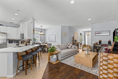 Casa en venta en Lakewood Ranch, Florida, 4 dormitorios, 192.59 m2 № 2324044 - foto 10