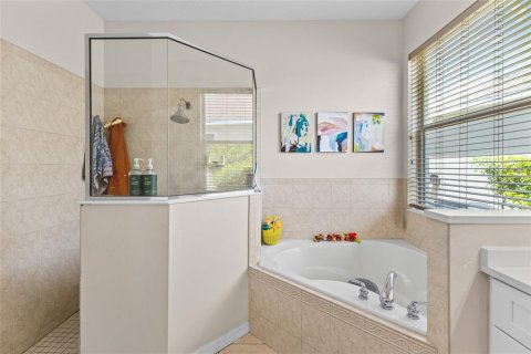 Casa en venta en Lakewood Ranch, Florida, 4 dormitorios, 192.59 m2 № 2324044 - foto 24