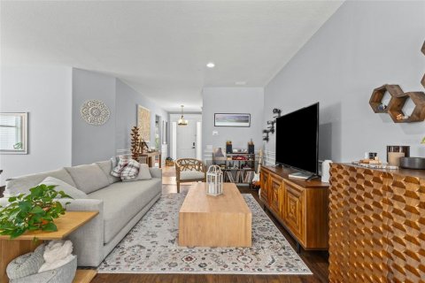 Casa en venta en Lakewood Ranch, Florida, 4 dormitorios, 192.59 m2 № 2324044 - foto 8