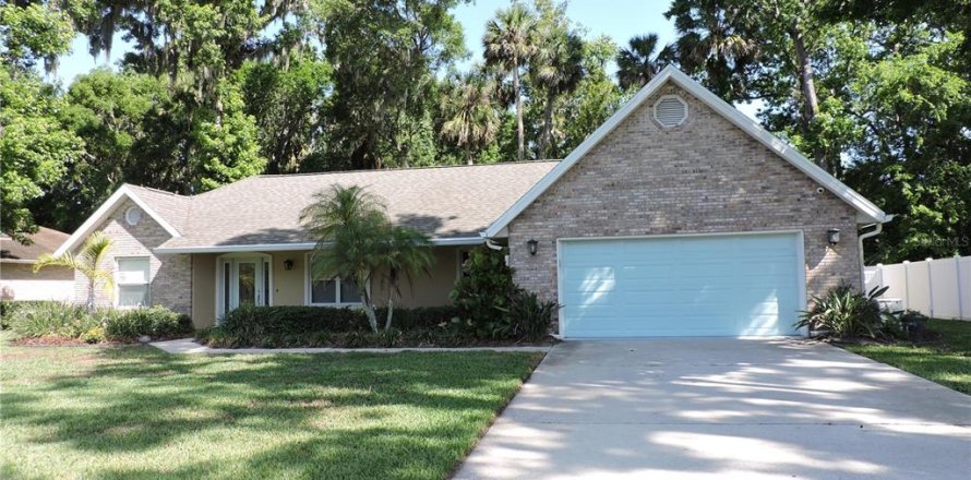 House in Ormond Beach, Florida 3 bedrooms, 166.11 sq.m. № 1740490
