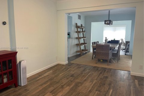 Condo in Fort Lauderdale, Florida, 2 bedrooms  № 2069330 - photo 6