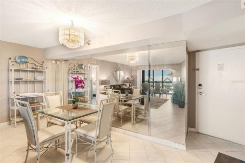 Copropriété à vendre à Sarasota, Floride: 2 chambres, 108.23 m2 № 2434541 - photo 7