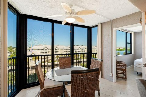 Copropriété à vendre à Sarasota, Floride: 2 chambres, 108.23 m2 № 2434541 - photo 11