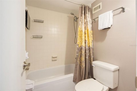 Copropriété à vendre à Sarasota, Floride: 2 chambres, 108.23 m2 № 2434541 - photo 16