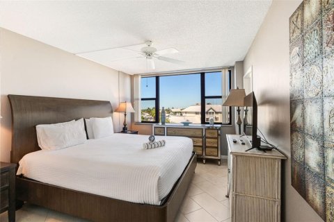 Copropriété à vendre à Sarasota, Floride: 2 chambres, 108.23 m2 № 2434541 - photo 17