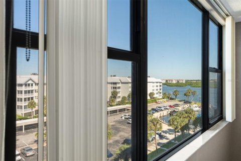 Copropriété à vendre à Sarasota, Floride: 2 chambres, 108.23 m2 № 2434541 - photo 14