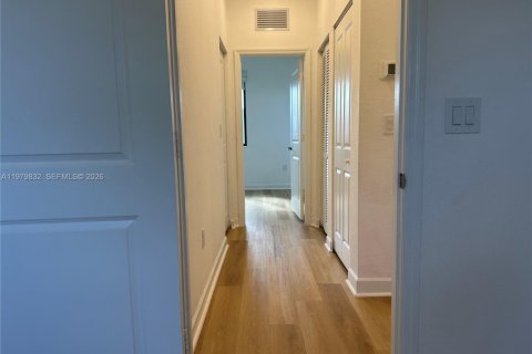 Купить кондоминиум в Майами, Флорида 3 спальни, 122.63м2, № 2044056 - фото 29