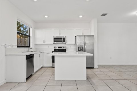 Купить кондоминиум в Майами, Флорида 3 спальни, 122.63м2, № 2044056 - фото 16