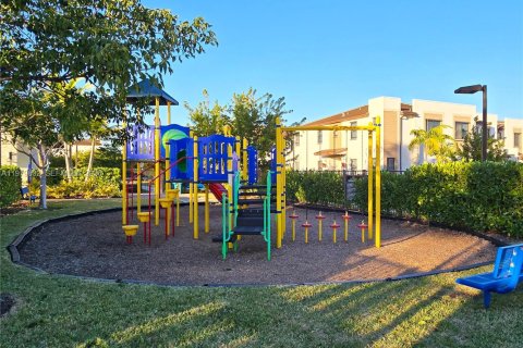 Купить кондоминиум в Майами, Флорида 3 спальни, 122.63м2, № 2044056 - фото 7