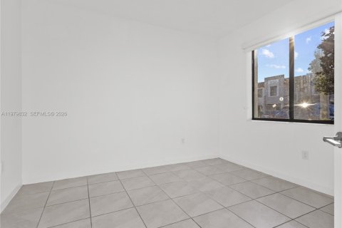 Купить кондоминиум в Майами, Флорида 3 спальни, 122.63м2, № 2044056 - фото 24