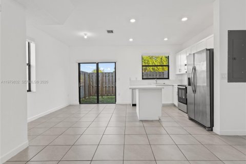 Купить кондоминиум в Майами, Флорида 3 спальни, 122.63м2, № 2044056 - фото 17