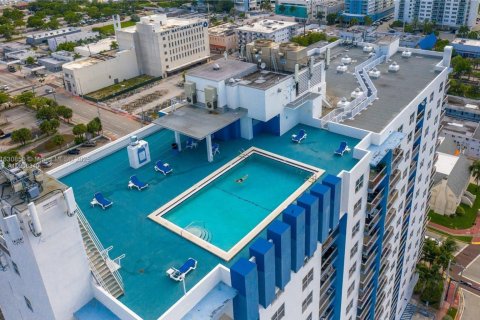 Condo in Miami Beach, Florida, 1 bedroom  № 1845884 - photo 19