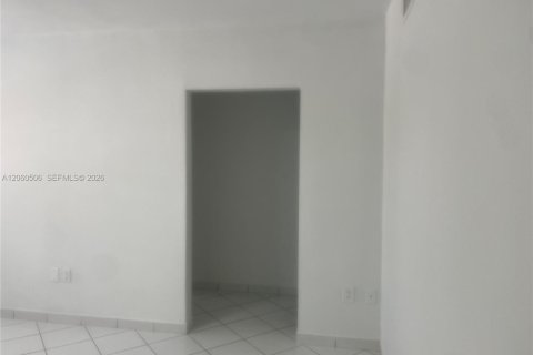Снять в аренду кондоминиум в Майами, Флорида 1 спальня, 53.88м2, № 2270204 - фото 6