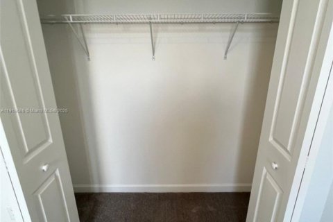 Купить таунхаус в Хомстед, Флорида 3 спальни, 157.47м2, № 1974694 - фото 19