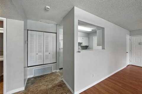 Copropriété à vendre à Tampa, Floride: 1 chambre, 74.51 m2 № 1913467 - photo 12