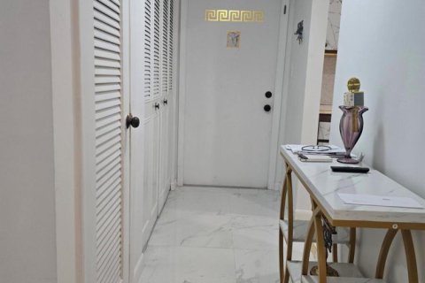 Condominio en venta en Sunrise, Florida, 2 dormitorios, 78.97 m2 № 2250229 - foto 11